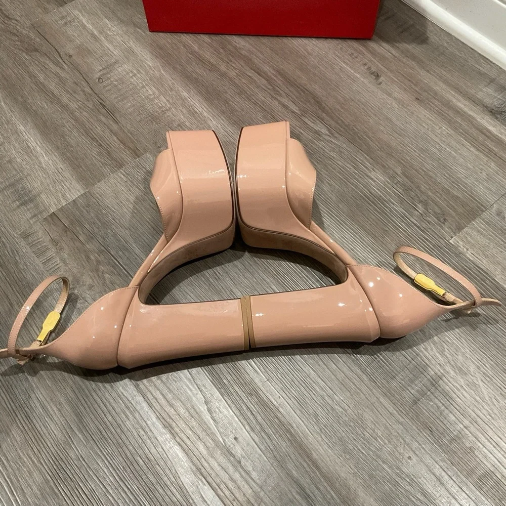 Valentino Garavani Logo Neutral Tan Go Patent Leather Sandal Platforms